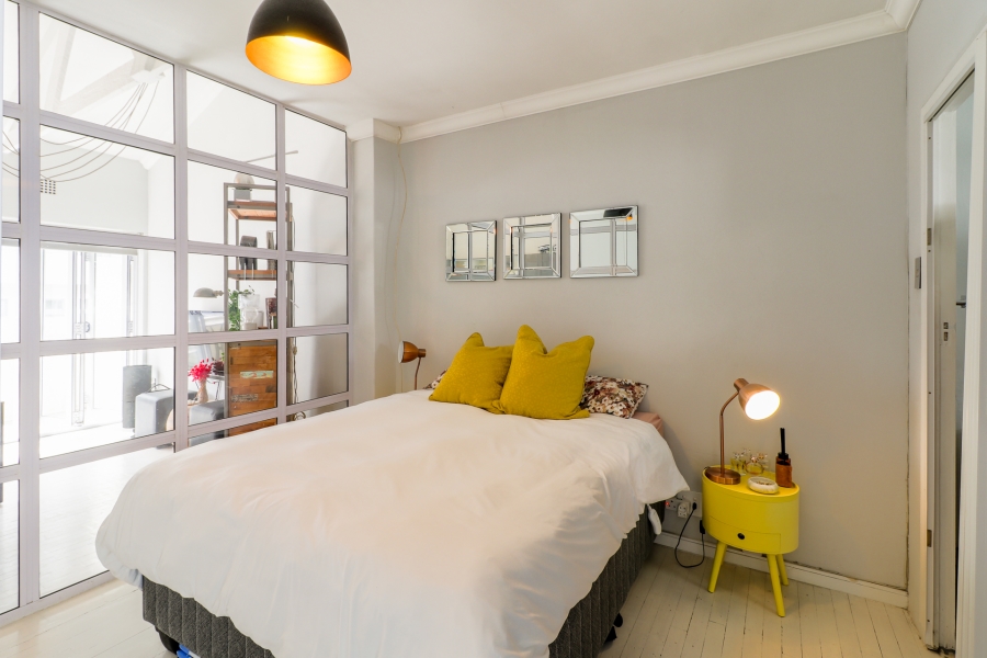 1 Bedroom Property for Sale in Sea Point Western Cape